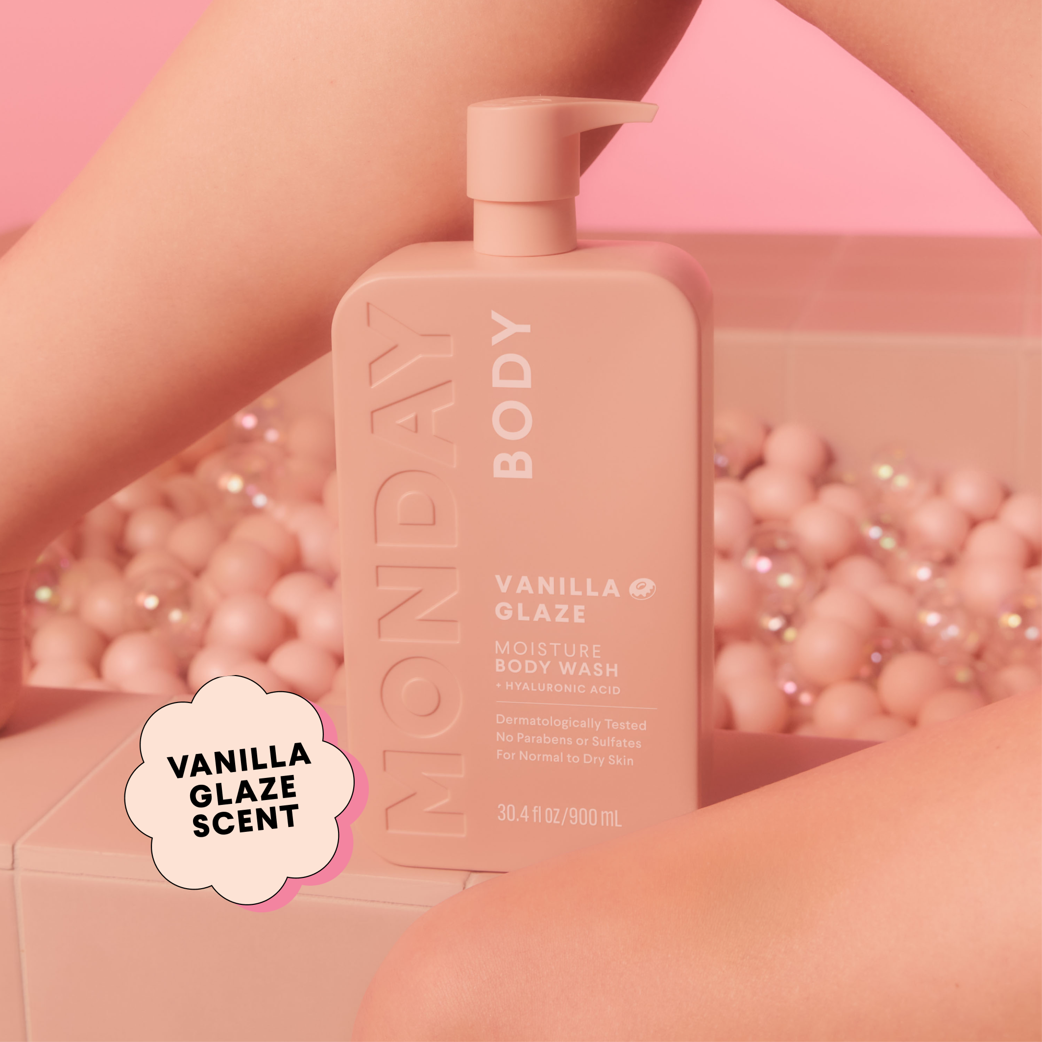104391-US-UK_MONDAY_MOISTURE Body Wash Vanilla Glaze_900ml_ECOM IMAGE 2